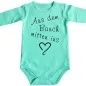 Preview: Baby‑Body mit Herzsymbol und Geburtsmotiv
