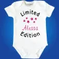 Preview: Babybody personalisiert mit Name und Sternmotiv