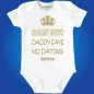 Preview: Baby‑Body mit Krone und frechem Text