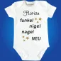 Preview: Baby‑Body mit Spruch „Funkel‑Nigelnagelneu“ und Wunschname