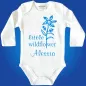 Preview: Personalisierter Baby‑Body mit Blumenmotiv und Name