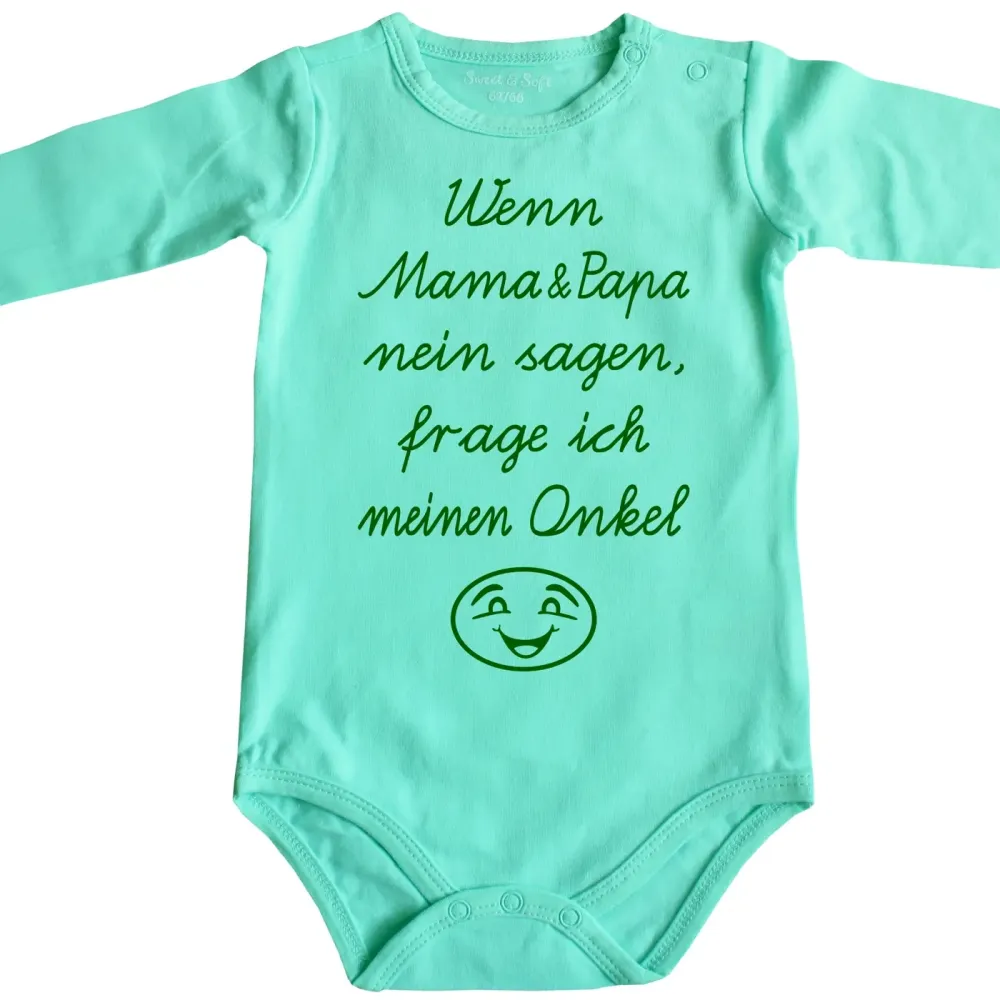 Preview: Baby‑Body mit Spruch „Wenn Mama und Papa nein sagen, frage ich Oma“