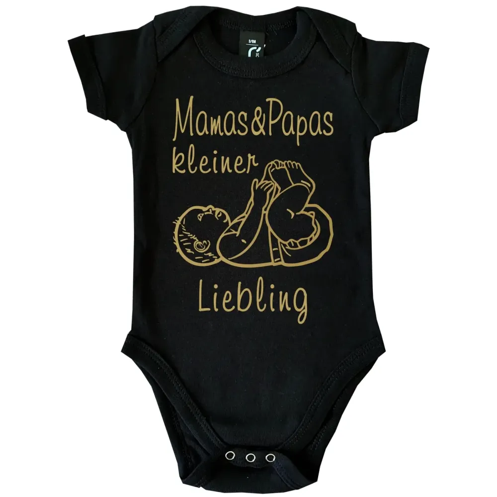 Baby-Body mit Aufdruck Mamas und Papas kleiner Liebling