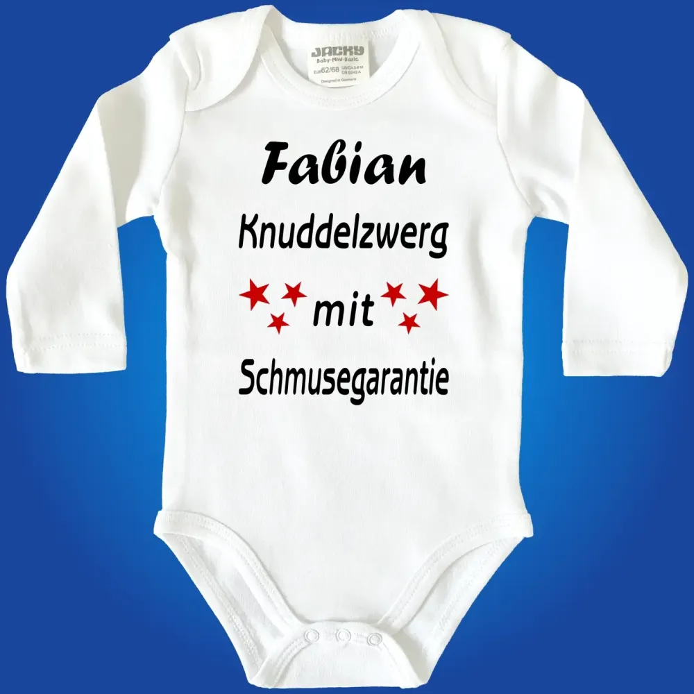 Baby‑Body personalisiert mit Name und Herz‑Motiv