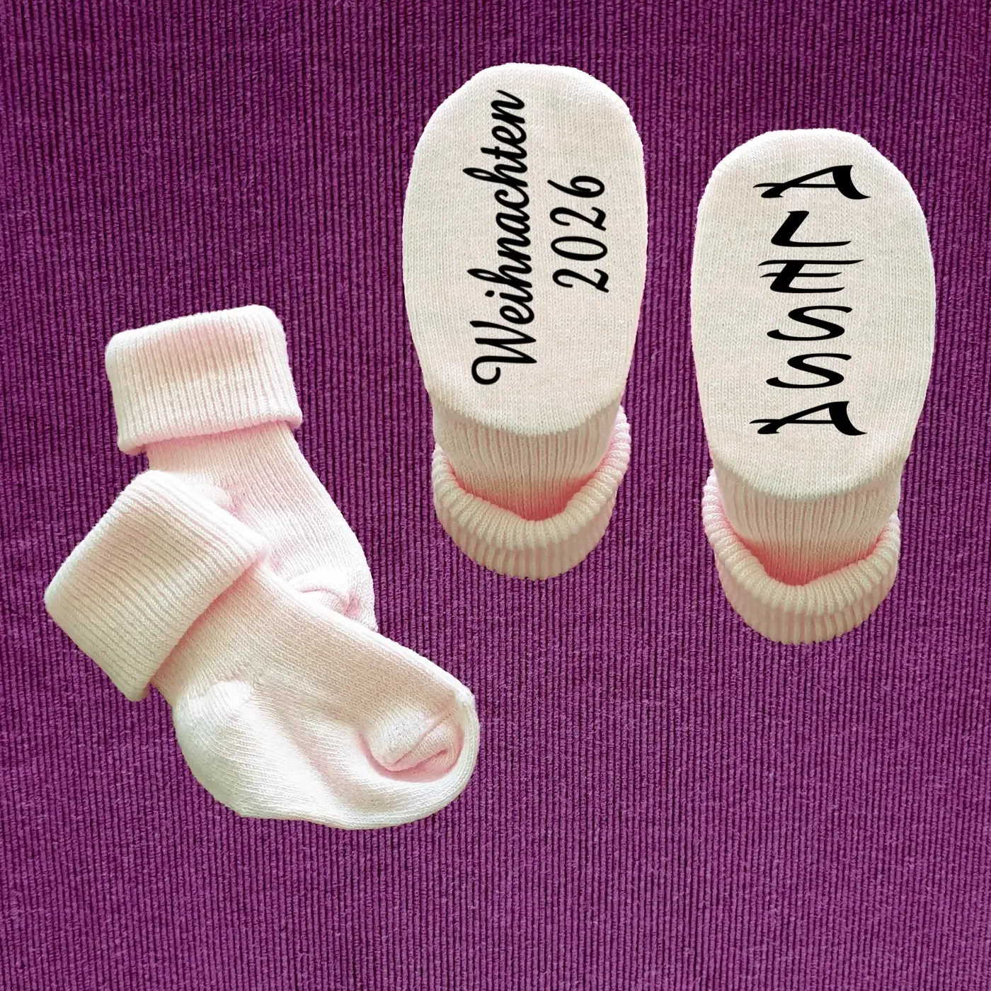 Babysocken zum Weihnachtsfest